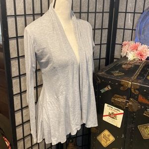 JM Fleurette Gray Lightweight Cardigan Sweater